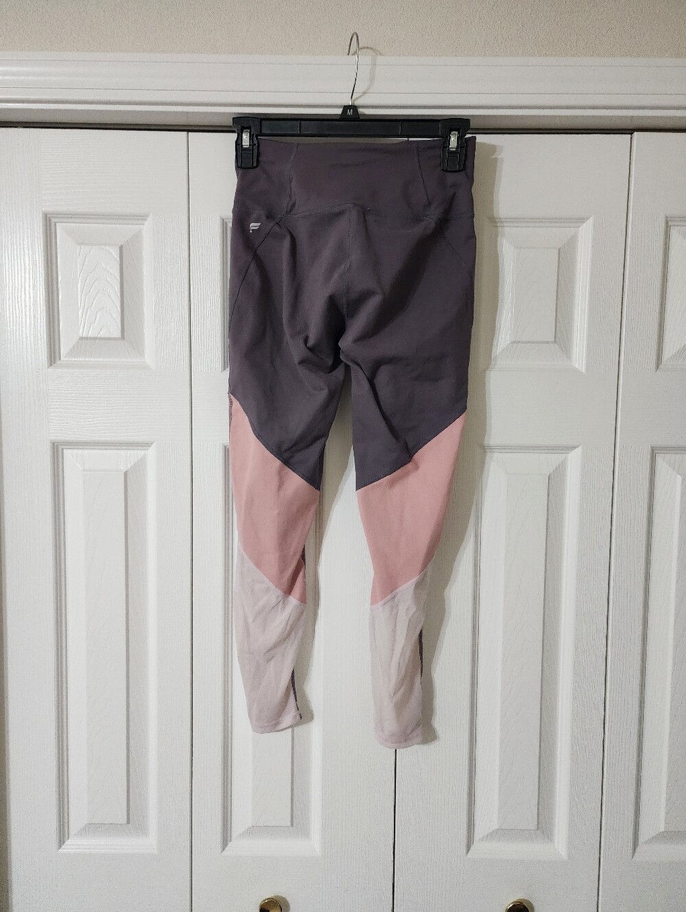 Fabletics 7/8th Legging - Picture 3 of 3